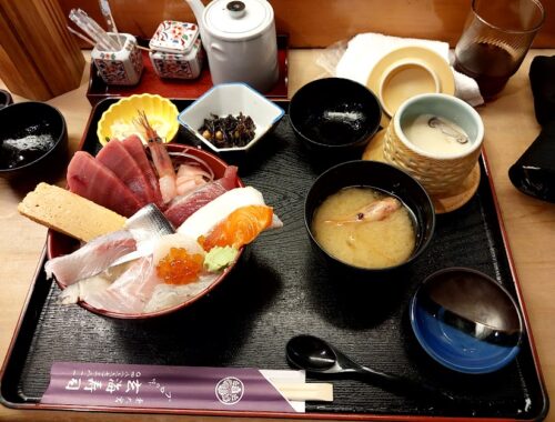 玄海寿司の海鮮丼